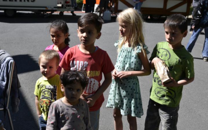 Junge Menschen aktivieren Bild 2